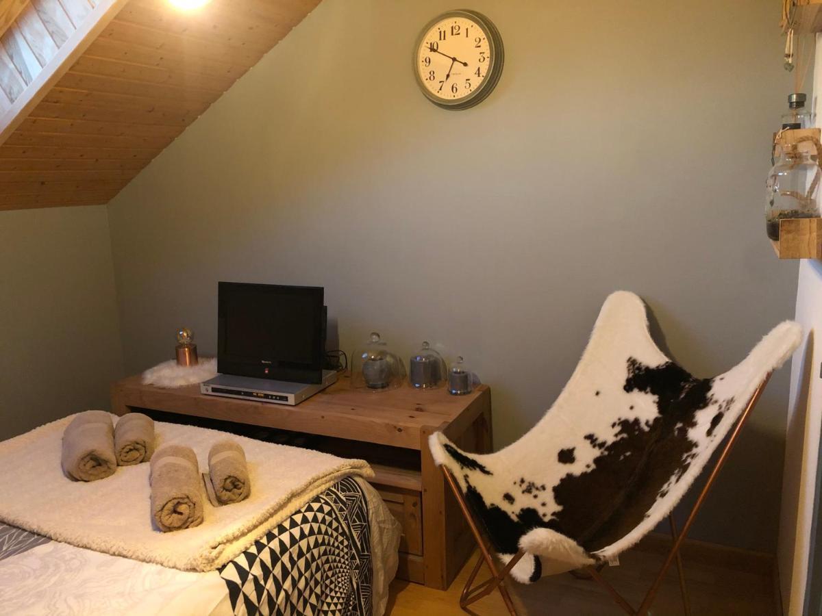 Charmant Appartement 2-4 Personnes Entre Annecy Et Aravis 通内 外观 照片